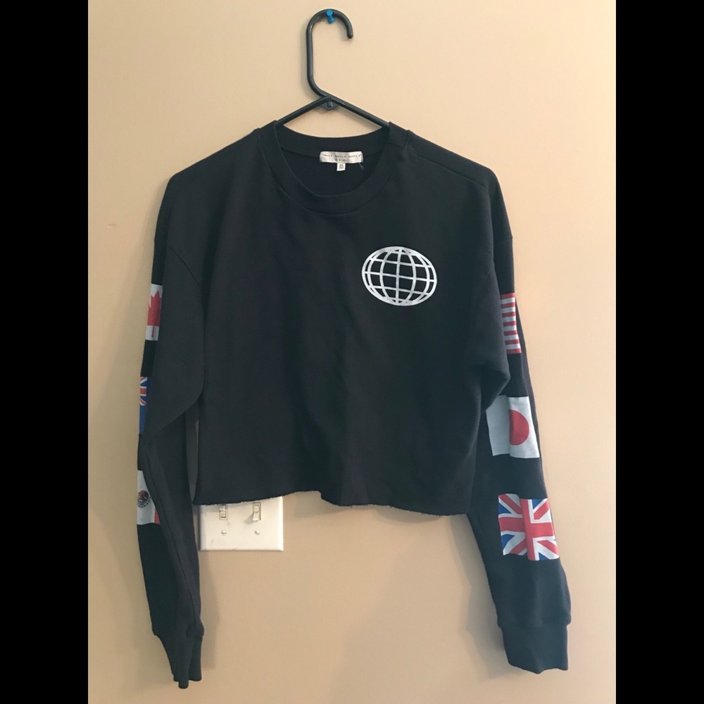 URBAN OUTFITTERS INTERNATIONAL CROP TOP